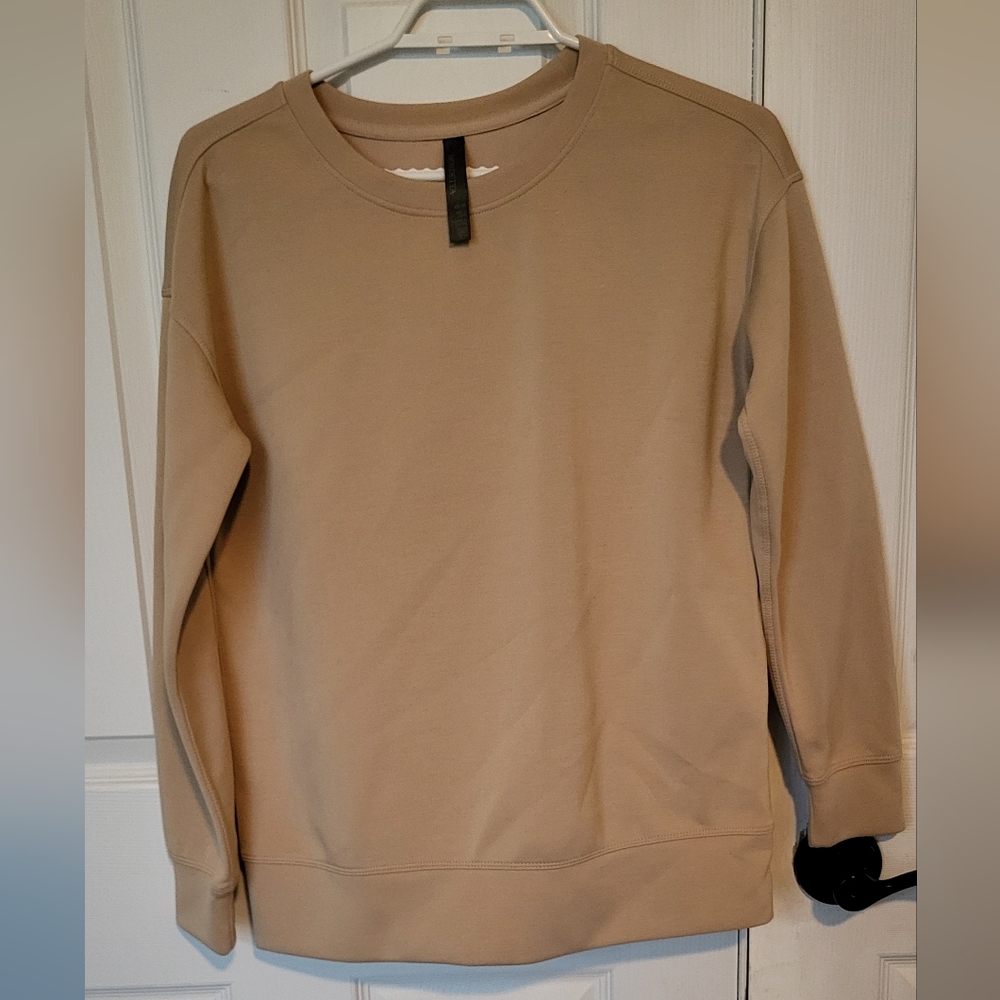 Mondetta Women's Crew Neck Sweater - Tan